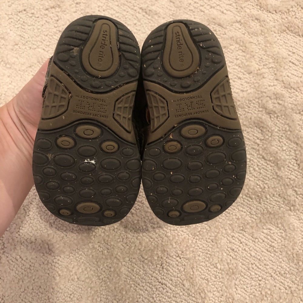 Stride Rite Brown Sandals - Picture 5 of 7